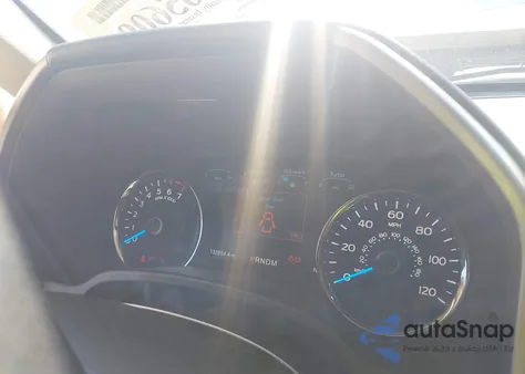 2017 Ford F-150 Lariat z USA, uszkodzony, nr VIN 1FTEW1EG4HKD68584